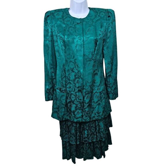 Maggy London 100% Silk Green Floral 2 Piece Set Suit Skirt Blouse Pleated Vtg - Picture 1 of 12